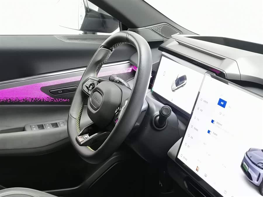 Lynk & Co 08 EM-P 2024 car image #23