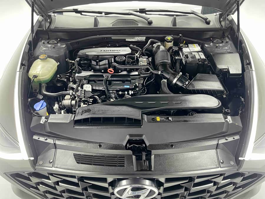 Hyundai Sonata 2021 immagine di auto #23