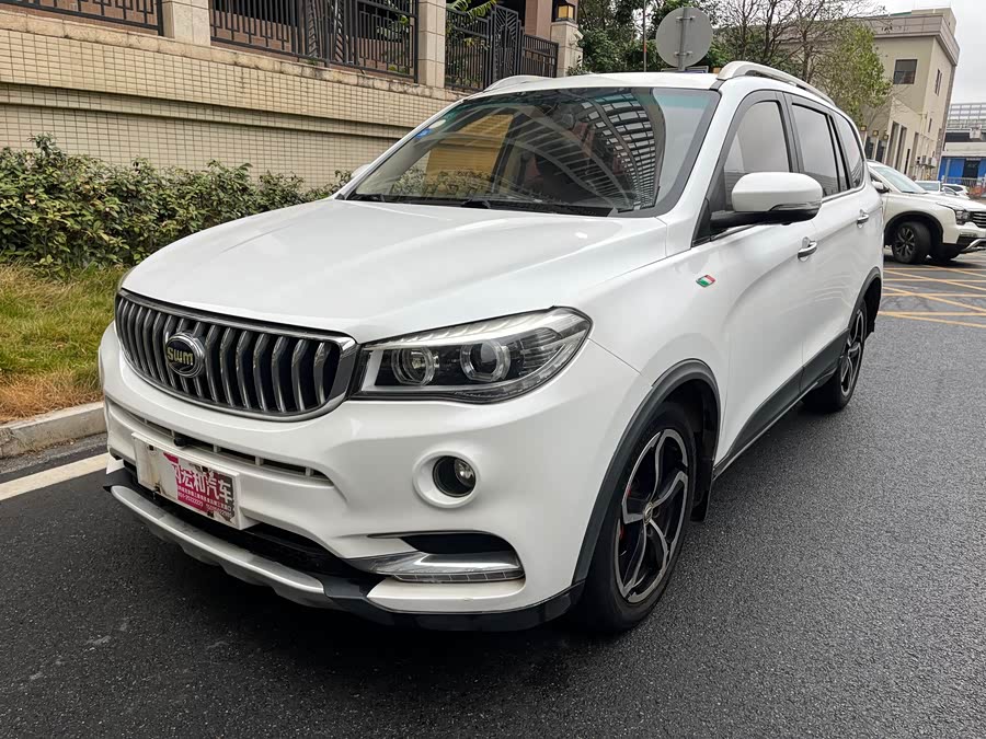 SWM斯威汽车 SWM斯威X7 2016 汽车图片 #23