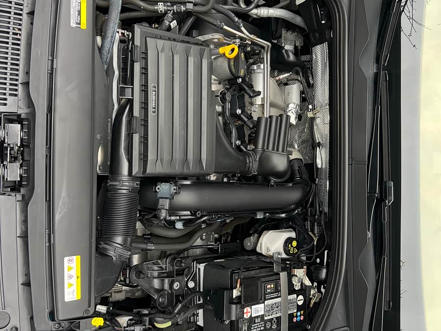 Volkswagen Golf 2024 car image #23