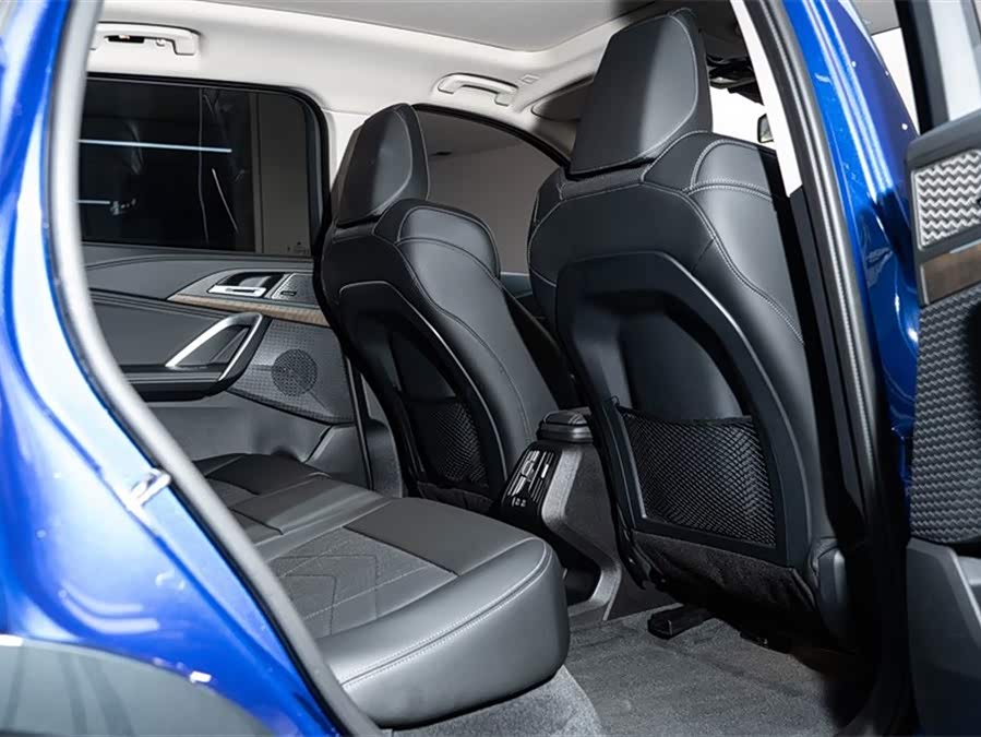 BMW iX1 2024 صورة سيارة #23