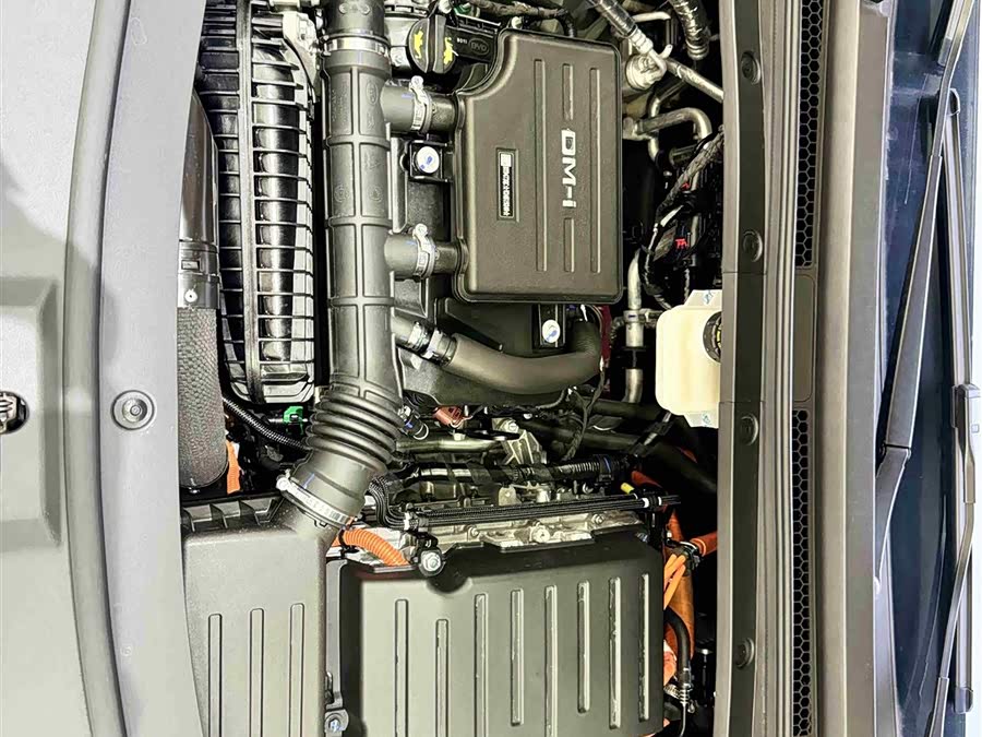 BYD SongL DM-i 2025 car image #23