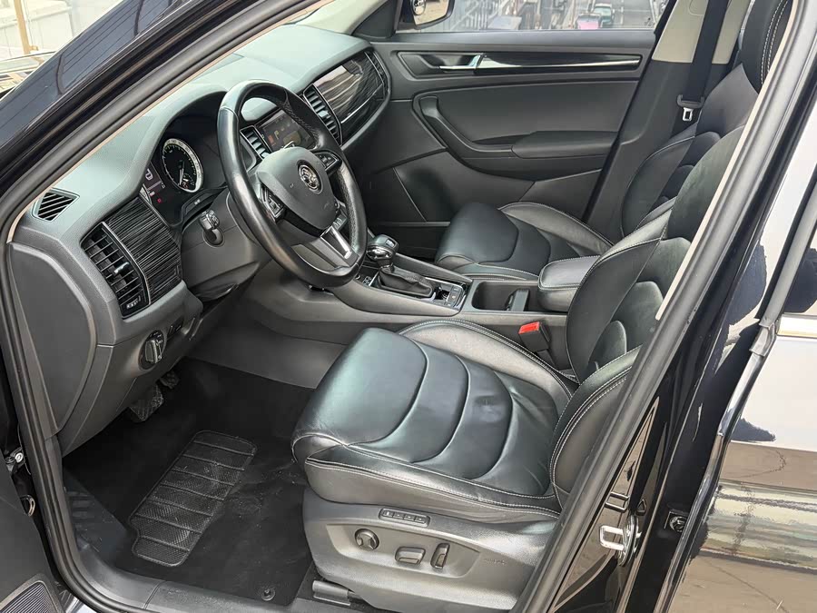 Skoda Kodiaq 2018 imagem de carro #23