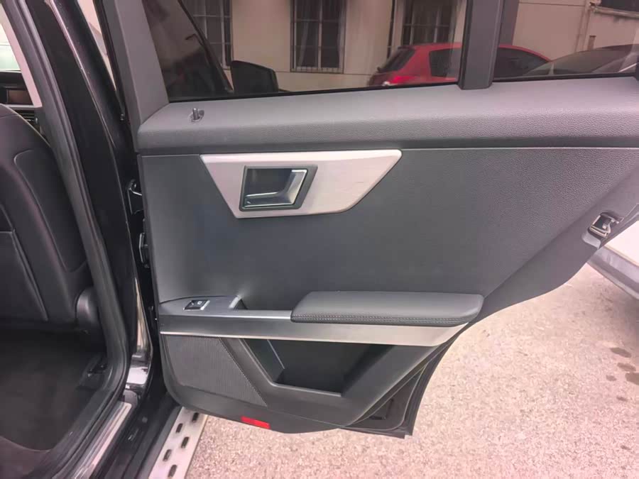 Mercedes-Benz GLK Class 2012 car image #23