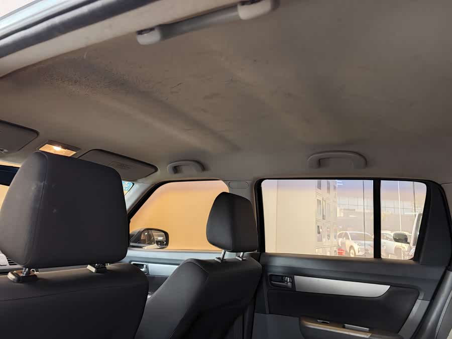 Suzuki Swift 2016 car image #23