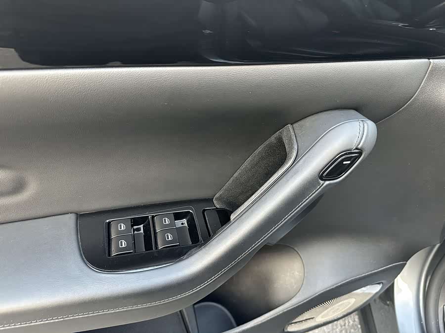 零跑汽车 零跑C11 2022 汽车图片 #23