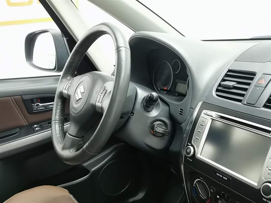 铃木 天语 SX4 2013 汽车图片 #23