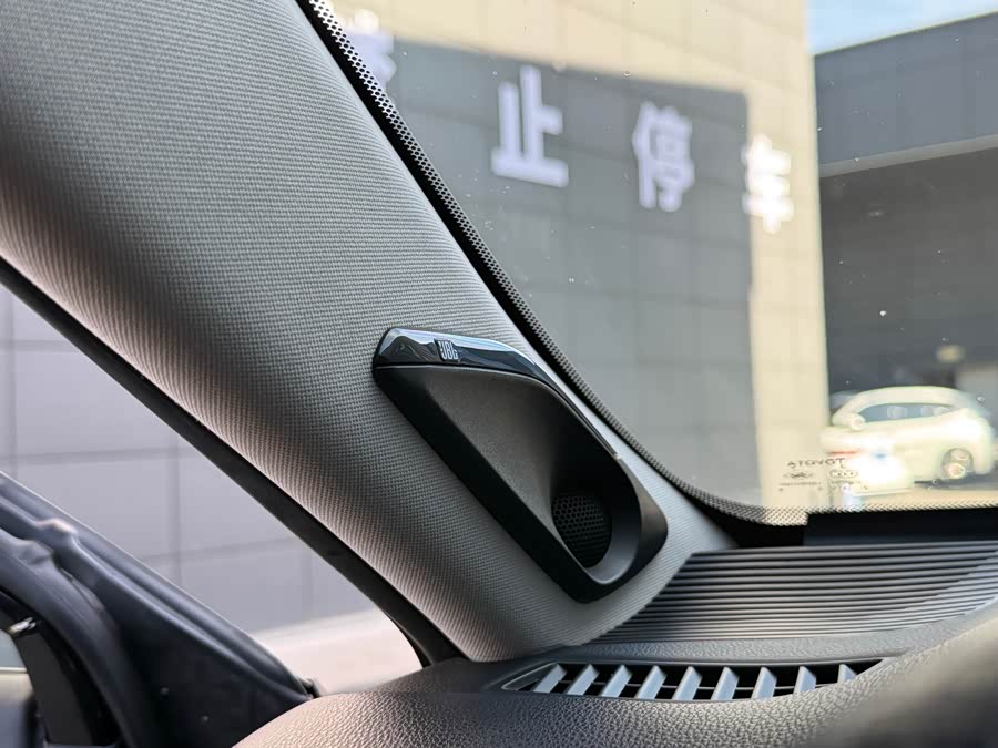 Toyota Venza 2023 immagine di auto #23