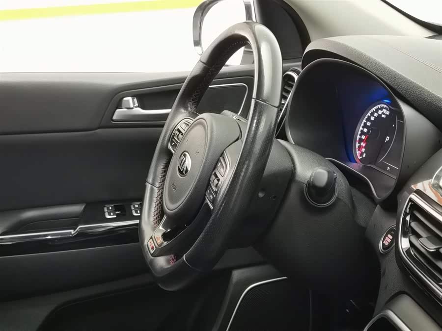 Kia KX5 2020 صورة سيارة #23