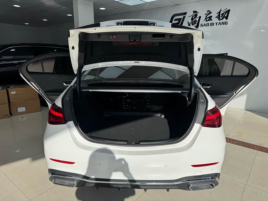Mercedes-Benz C Class 2023 car image #23
