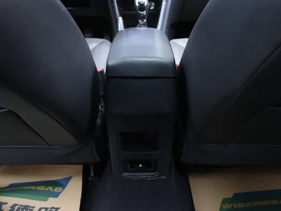 Chery Tiggo 3 2015 car image #23