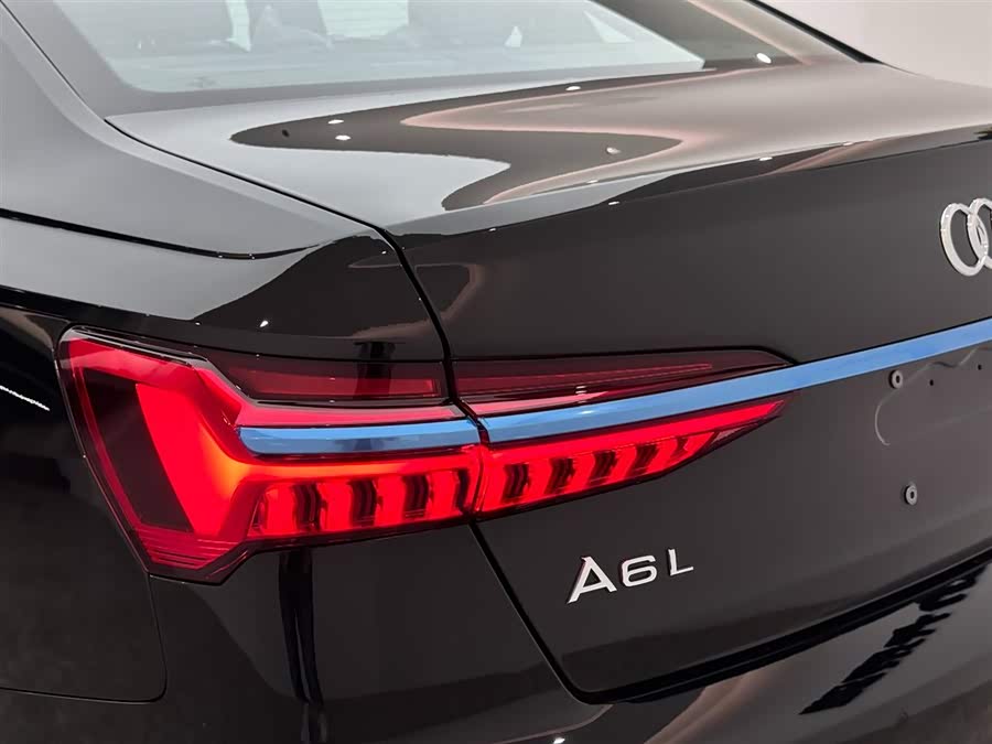 Audi A6L car image #23