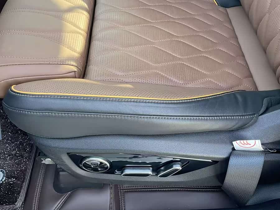 BYD Tang 2022 car image #23