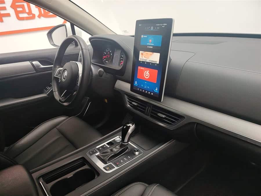 BYD Tang 2018 изображение автомобиля #23