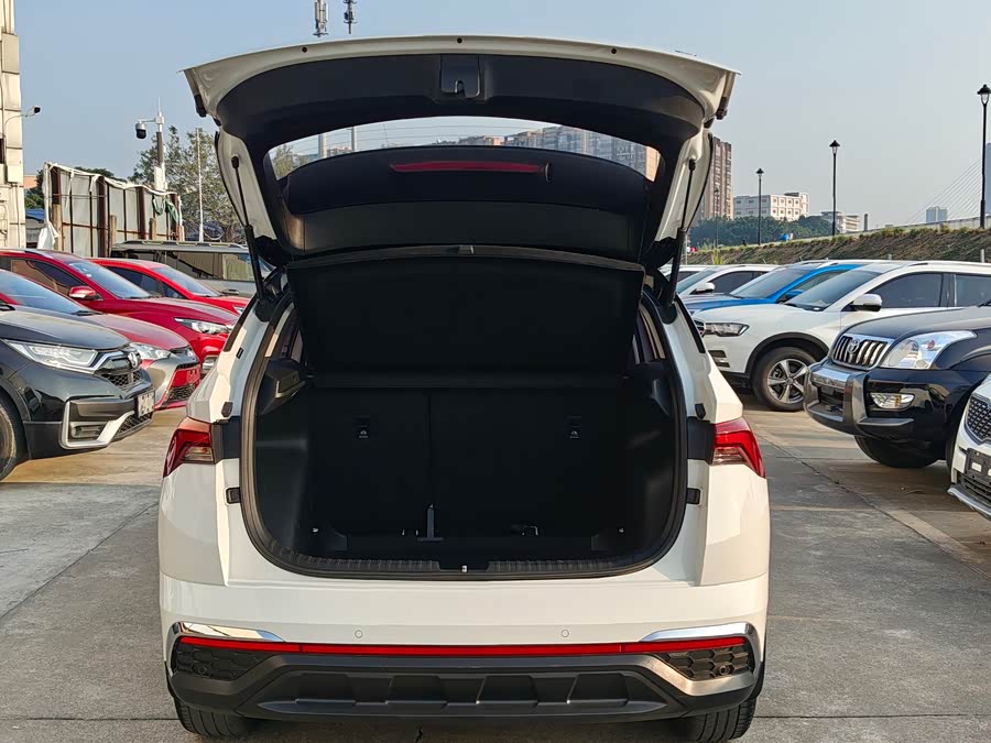 Skoda Kamiq 2021 изображение автомобиля #23