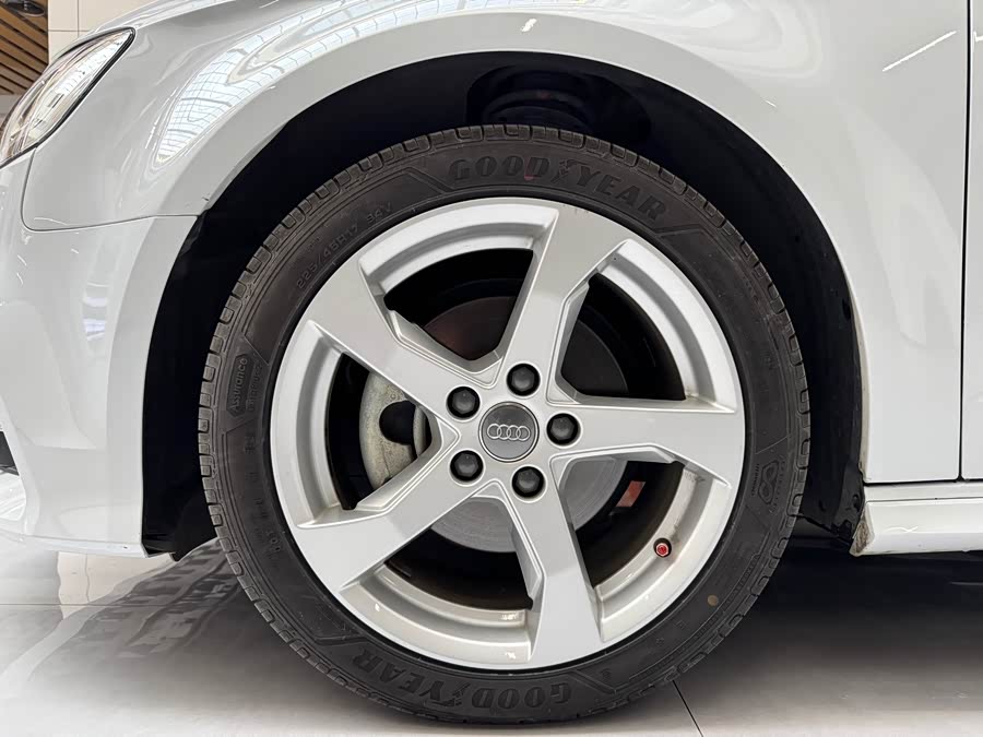 Audi A3 2020 car image #23