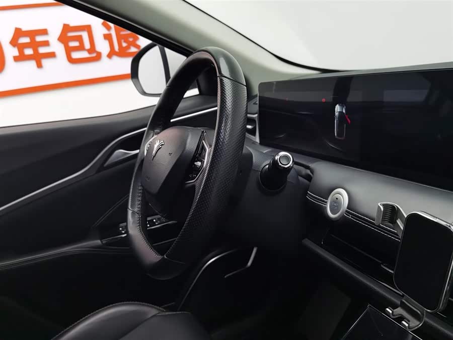 哪吒汽车 哪吒U 2021 汽车图片 #23