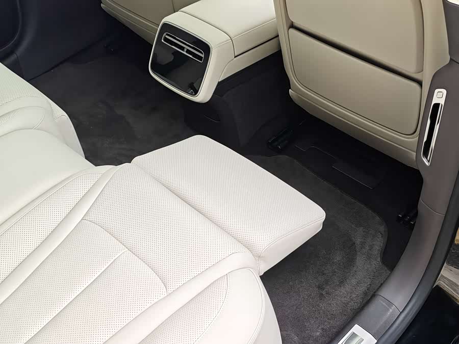 Denza Z9 2024 #23 Denza Z9 2024 car image #23