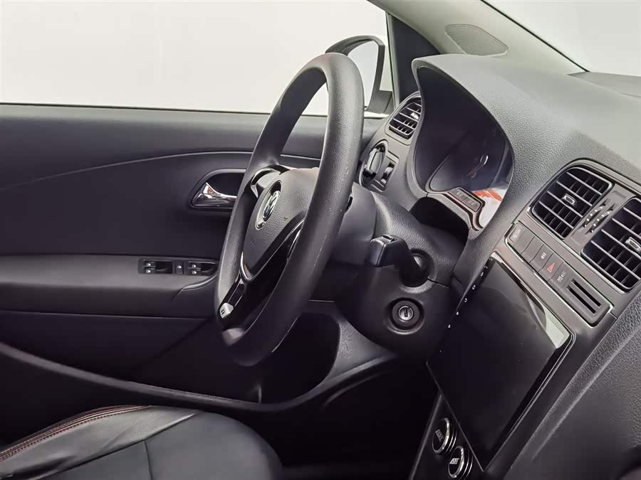 Volkswagen Polo 2018 immagine di auto #23