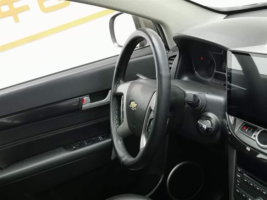 Chevrolet Captiva 2016 imagem de carro #23