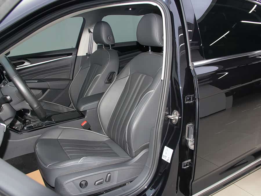 Volkswagen Passat 2022 #23 Volkswagen Passat 2022 car image #23
