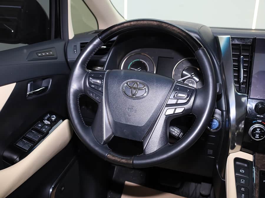 Toyota Vellfire 2022 #23 Toyota Vellfire 2022 صورة سيارة #23