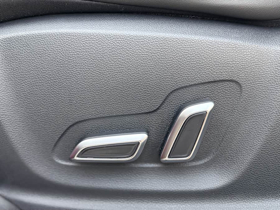 MG HS 2020 car image #23