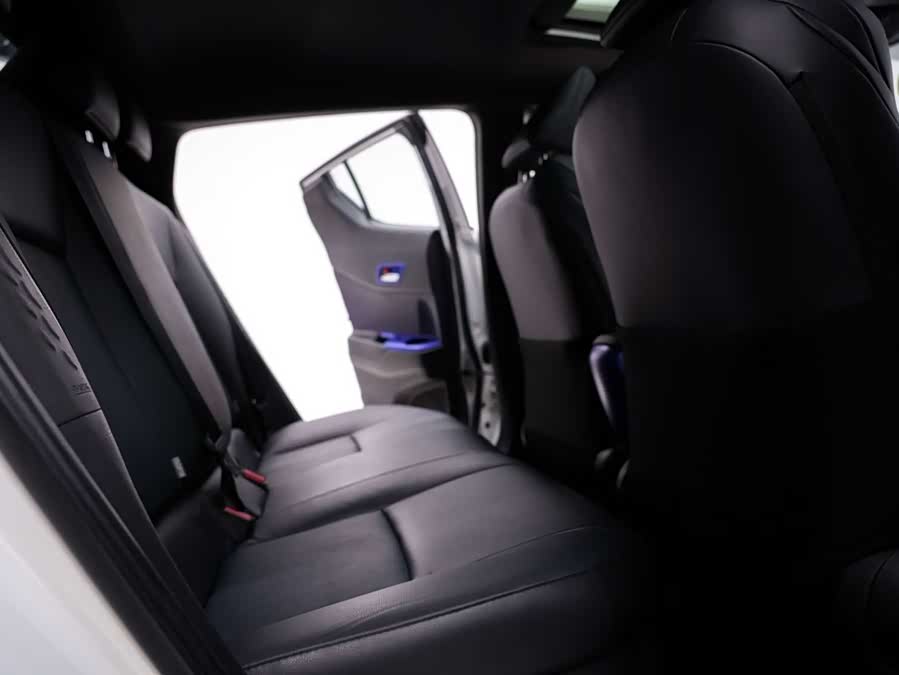 Toyota C-HR 2021 immagine di auto #23