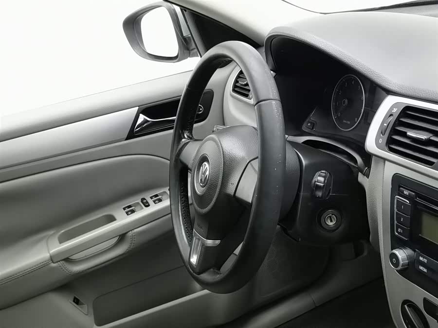 Volkswagen Bora 2011 immagine di auto #23