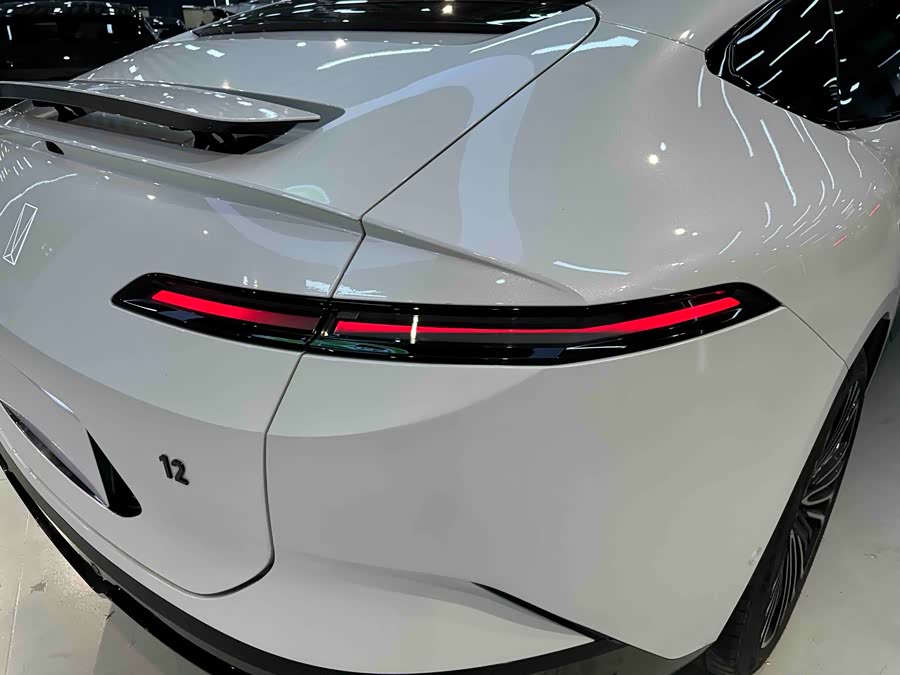 Avatr 12 2025 car image #23