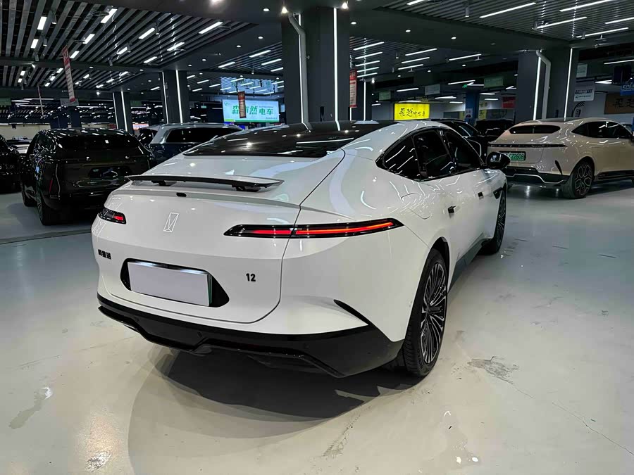 Avatr 12 2025 car image #23