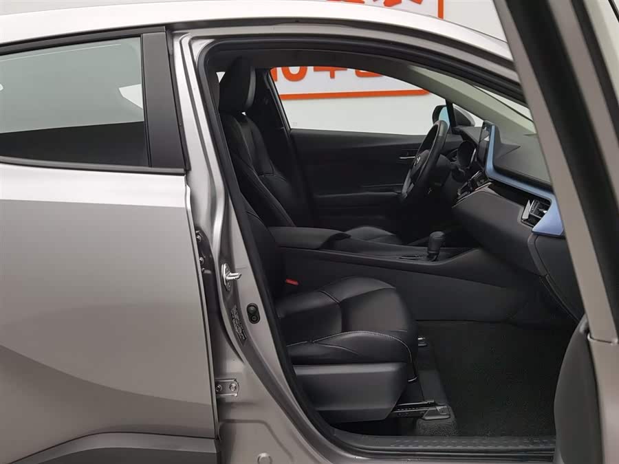 Toyota Izoa 2022 car image #23