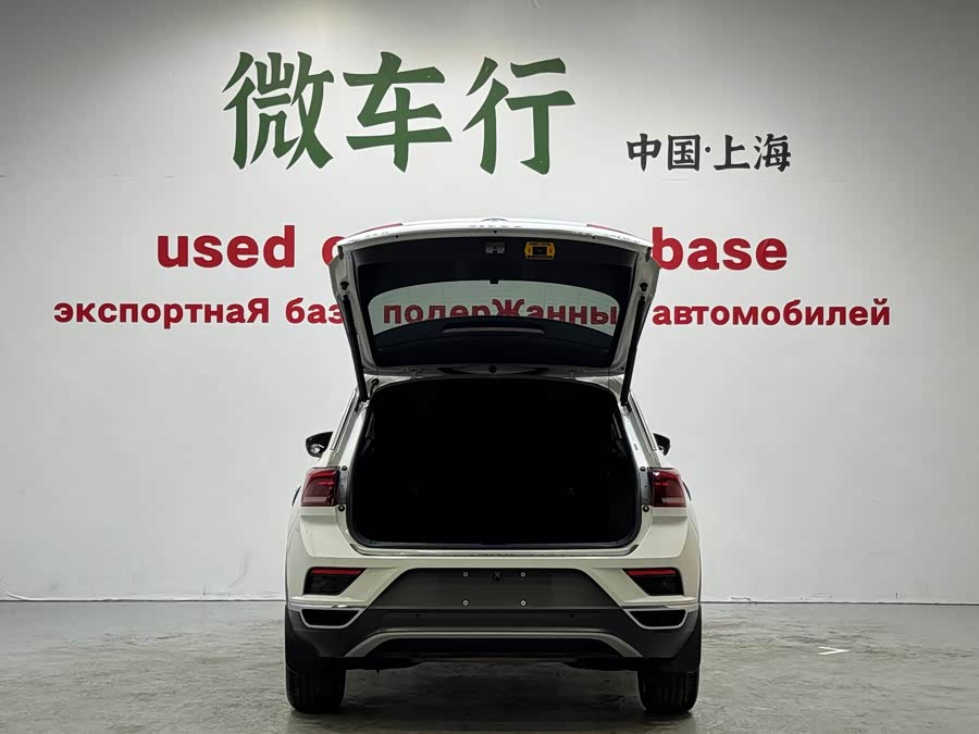 Volkswagen T-Roc 2021 car image #23