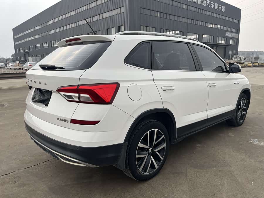 Skoda Kamiq 2020 car image #23