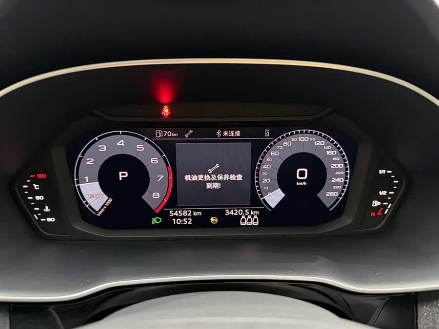 Audi Q3 2022 car image #23
