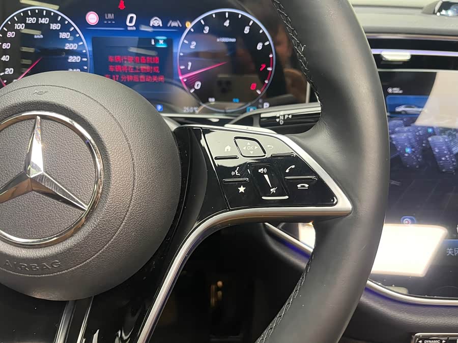 Mercedes-Benz E Class 2024 car image #23