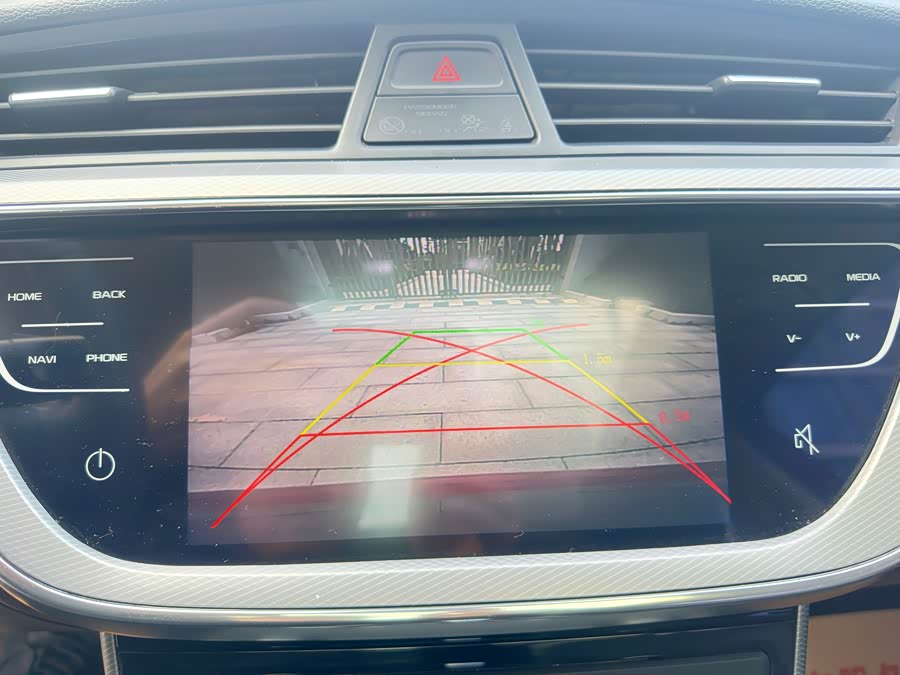 GEELY Emgrand GS 2018 car image #23