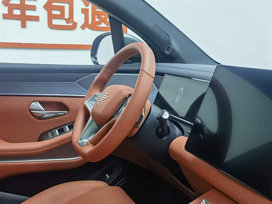 BYD Tang L 2025 immagine di auto #23