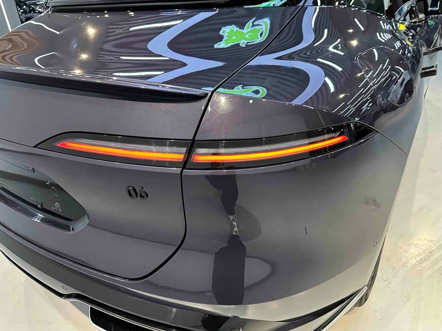 Avatr 06 2025 car image #23