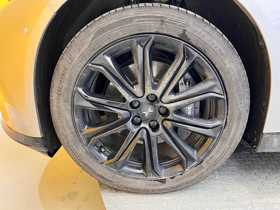 Xpeng P7 2021 صورة سيارة #23