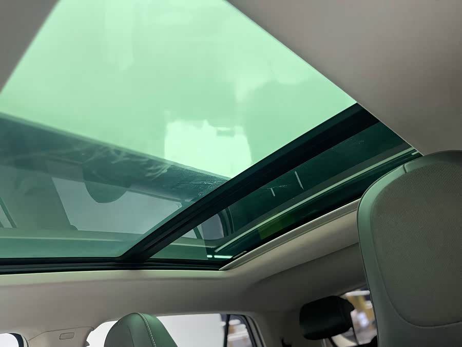 Volkswagen Passat 2023 car image #23