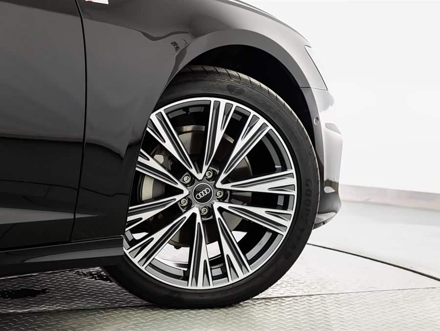 Audi A6L 2025 car image #23