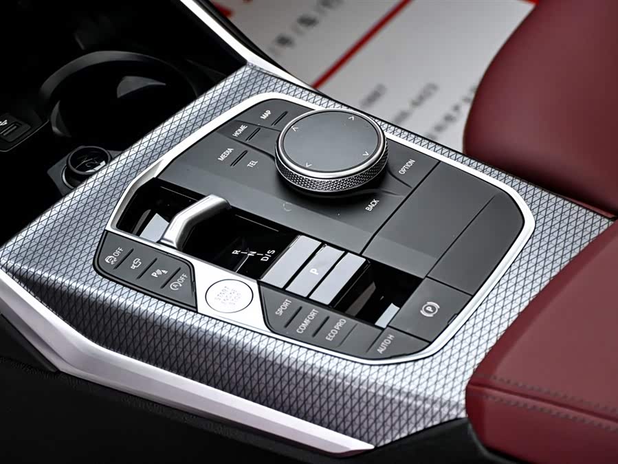 BMW 3 Series 2025 car image #23
