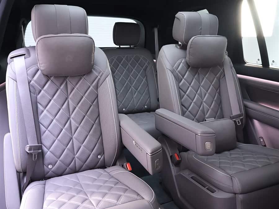 蔚来 蔚来ES8 2026 汽车图片 #23