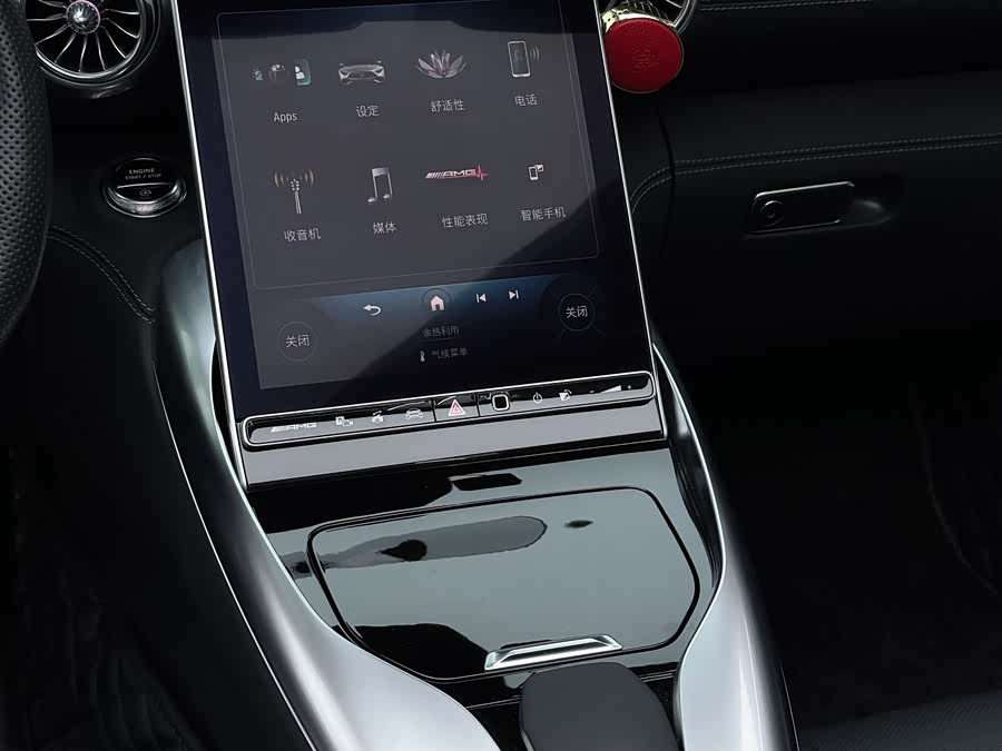 Mercedes-Benz 2025 car image #23