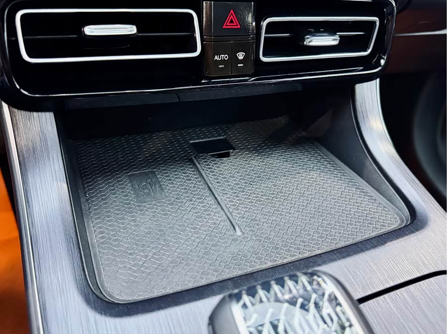 GAC Trumpchi GS8 2023 car image #23