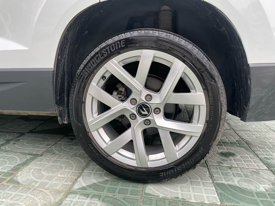 Jetta VS5 2023 imagen de coche #23