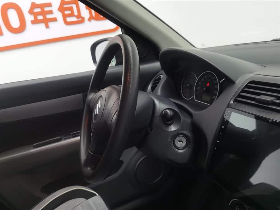 铃木 雨燕 2013 汽车图片 #23