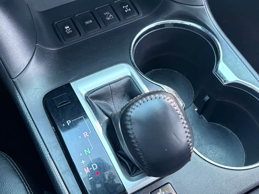 Toyota Highlander 2015 image de voiture #23