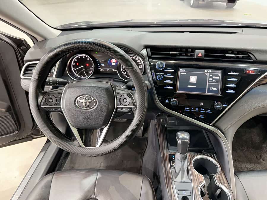 Toyota Camry 2018 immagine di auto #23
